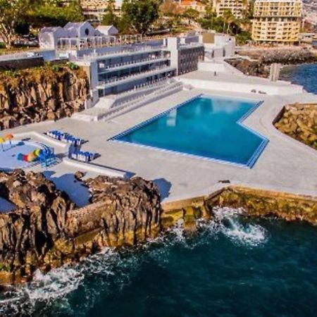 Comfortable 2-Bedroom Apartment For Relaxing Stays Funchal  Kültér fotó